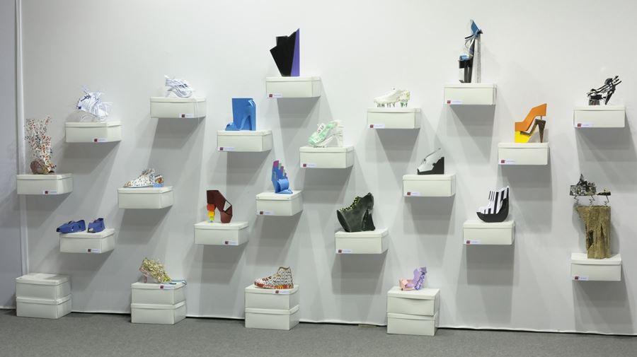exposition mess around styliste accessoires