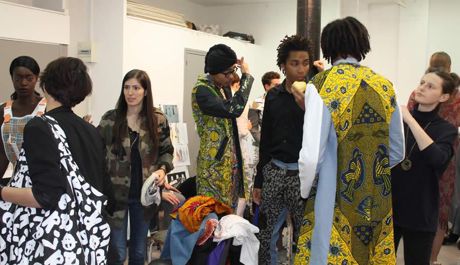 Preparation des mannequins avec les etudiants